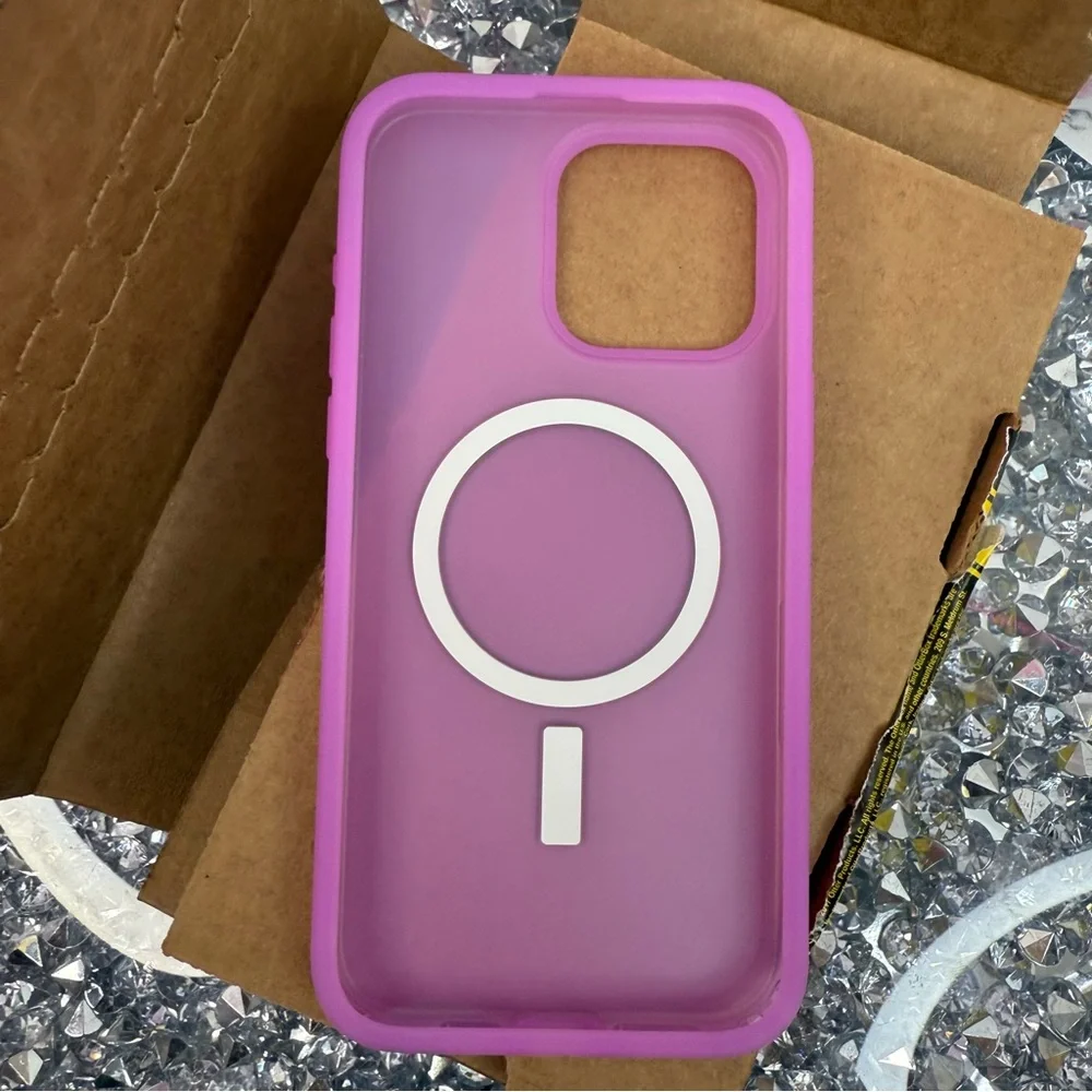OtterBox iPhone 15 Pro Max, soft touch Pink MagSafe-Compatible iPhone Case - Picture 6 of 6